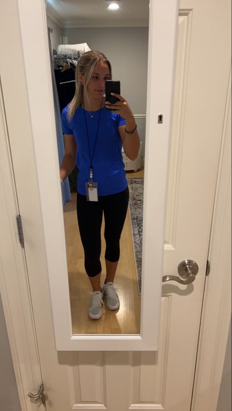 Phys Ed Teacher Outfits, Pe Class Outfit, Pe Teacher Outfits Female, Educator Outfits, Gym Teacher Outfits, Pe Teacher Outfits, Pe Outfits, Lehrer Outfit, Carrie Costume