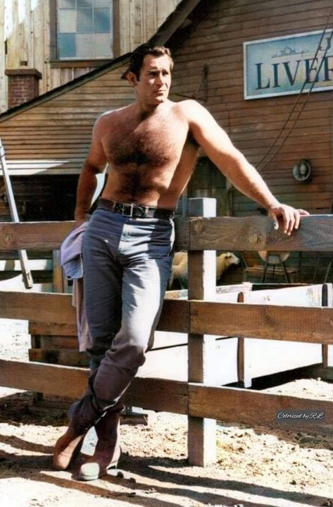 Clint Walker Today, Cheyenne Tv Show, Clint Walker Actor, Country Dudes, Guy Clark, Clint Walker, Hot Army Men, Hollywood Cinema, Hollywood Men