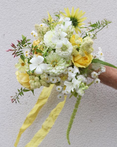 Congratulations Becci and Shawn! I loved the warm summery yellows in Becci’s bouquet with fresh greens and whites 💛 The first of two lovely weddings for me this weekend - both with elements of DIY flowers and families pitching in to make the celebrations extra special 💕 #bridalbouquet #summerweddingflowers #somersetwedding #seasonalflowers #southwestweddings White Flower Bouquet, Wedding Flowers Summer, Seasonal Flowers, Fresh Green, White Flower, Diy Flowers, Bridal Bouquet, This Weekend, Flowers Bouquet