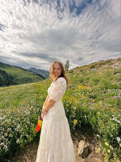 Mission Photoshoot, Missionary Pose Reference, Missionary Photoshoot, Sister Missionary Pictures, Mission Fits, Missionary Outfits, Mission Pictures, Mission Photos, Lds Mission