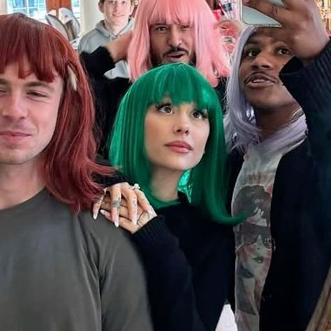 november 22th , 2024 Green Wig, Ariana Grande Photos, Not Mine, Business Women, Ariana Grande, Pink And Green, Wigs, Wicked, Actresses