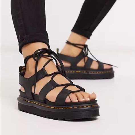 Brand New. Size 7. Black Dr Martens Nartilla Nartilla Sandals, Dr Martens Nartilla, Sandals Outfits, Martens Sandals, Statement Sandals, Shoe Wardrobe, Male Style, Sandals Outfit, Flatform Sandals