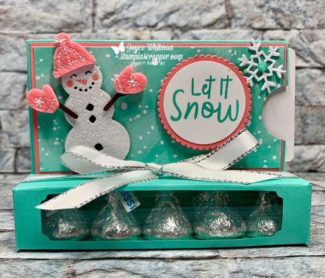 Hershey Kisses Gifts, Kiss Gift, Christmas Treats Holders, Gift Cards Money, Christmas Gift Card Holders, Candy Crafts, Christmas Favors, Christmas Gift Card, Treat Holder