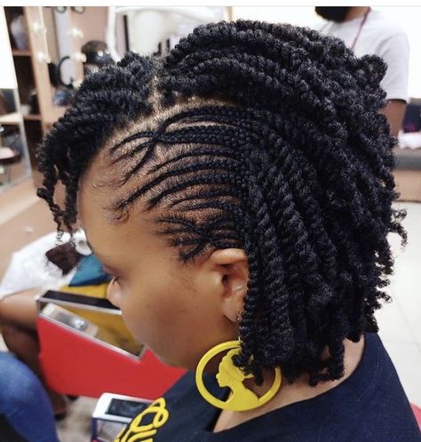 Flat Twist Hairstyles, Senegalese Twist Hairstyles, Hair Twists, Short Box Braids Hairstyles, Natural Hair Stylists, Hair Twist, African Hair Braiding Styles, Natural Afro Hairstyles, Braided Cornrow Hairstyles