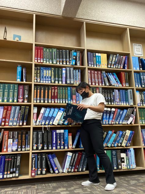 At Stanford’s Medical Library :) Medical Library, Medical College, Medical Students, Medical