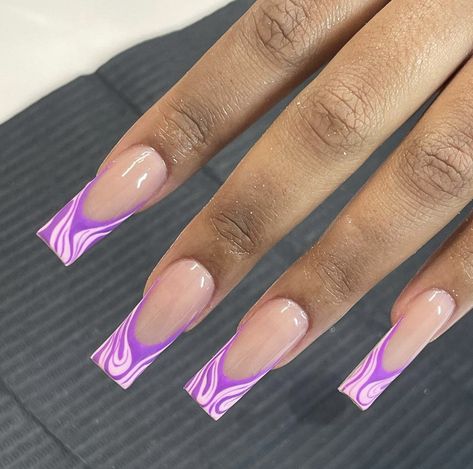 @Nailedbyjl on insta 🫶🏽 Violet Acrylic Nails, Uni Nails, Sassy Nails, Purple Nail Designs, Spring Nail Designs, Drip Nails, French Tip Acrylic Nails, Work Nails, Short Square Acrylic Nails