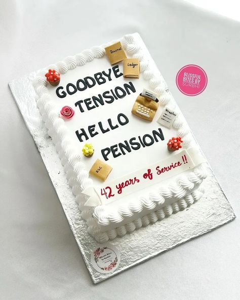 15 Unique Retirement Cake Ideas For A Memorable Last Day at Work. Easy Retirement Cake, School Retirement Cake, Nurse Retirement Cake Ideas, Chocolate Retirement Cake, Cake For Retirement For Men, Retirement Celebration Ideas, Retirement Cake Funny, Retirement Cakes For Men, Funny Retirement Cakes