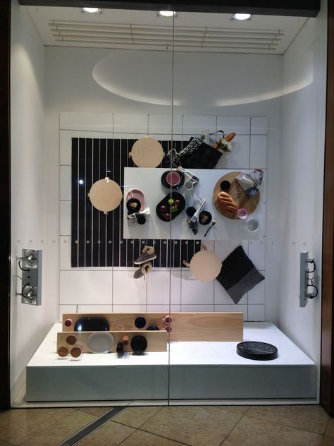 Visual merchandise home wares country road Interior Design Window Display, Accessories Window Display, Homeware Window Display, Best Window Display Visual Merchandising, Tableware Display, Massimo Dutti Window Display, Window Display Retail, Visual Merchandising Displays, Store Window Displays