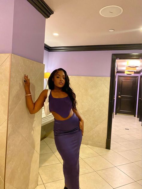 Date night outfit, aesthetic bathroom pictures Purple Date Night Outfit, Date Night Outfit Classy, Purple Two Piece, Outfit Classy, Pre Black Friday, Two Piece Set, Extra Money, Black Friday Sale, Date Night Outfit