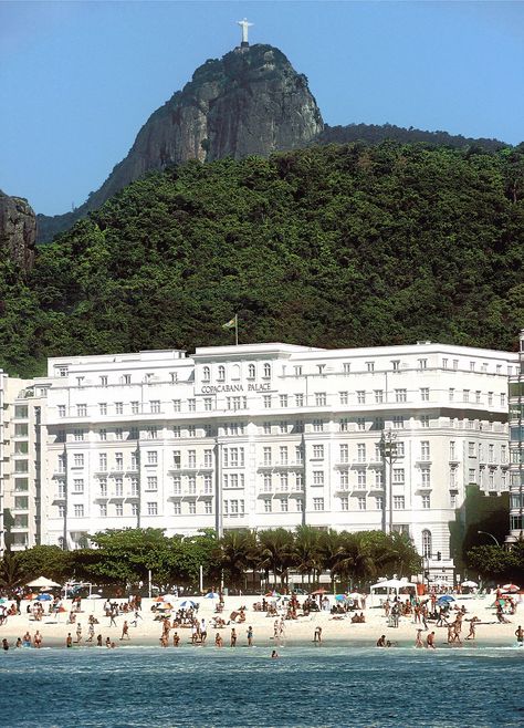 Copacabana Palace, Ipanema Beach, Belmond Hotels, Palace Hotel, Top Hotels, Summer Dream, Luxury Hotels, Oh The Places Youll Go, Best Location