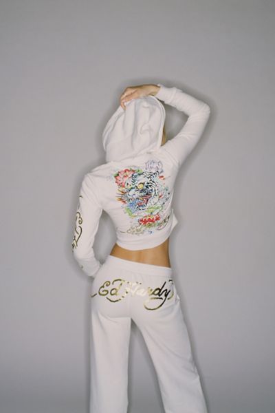 Ed Hardy UO Exclusive Shrunken Zip-Up Jacket Ed Hardy Jacket, Ed Hardy Outfit, Mcbling Style, Ed Hardy Hoodie, Ed Hardy Y2k, Early 2000s Fashion, 2000s Fashion Outfits, Tomboy Outfits, Streetwear Fashion Women