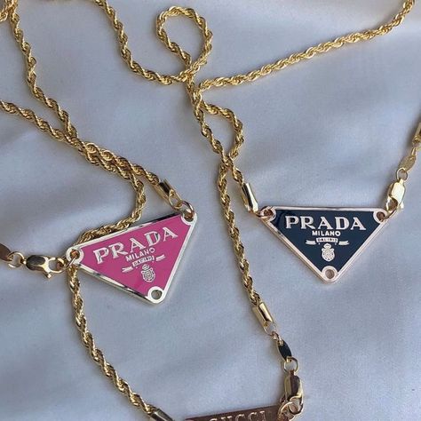 Prada Necklace, Luxury Button, Filler Pics, Pink Prada, Dream Things, Necklace Rope, Gold Rope Chains, Dope Jewelry, Gold Statement Necklace