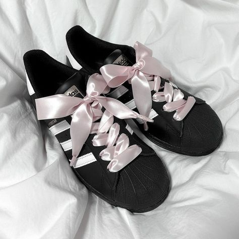 Pretty Shoes Sneakers, Pink Bows, August 25, Shoe Inspo, Pretty Shoes, Dream Shoes, White Aesthetic, Black Aesthetic, Girly Girl