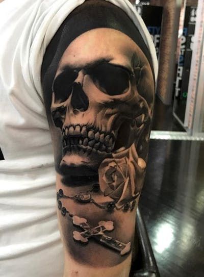 Scorpio Zodiac Tattoos, Skull Rose Tattoos, Skull Sleeve, Skull Sleeve Tattoos, Skull And Roses, Cool Arm Tattoos, Muster Tattoos, Upper Arm Tattoos, Zodiac Tattoo