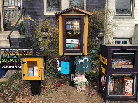 Explore a new city outdoors with free exchange boxes that cater to puzzle fans, pet owners and poetry lovers. Community Library Ideas, Poetry Lovers, Script Writer, Lending Library, Book Exchange, Building Community, Free Puzzles, Vacation Itinerary, Little Library