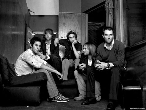 Maroon 5 2560x1920 High Resolution Wallpaper Maroon 5 Aesthetic, 5 Aesthetic, James Valentine, Human Diary, Christopher Plummer, Imaginary Boyfriend, Jason Mraz, Julie Andrews, Adam Levine