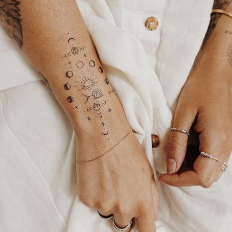 tattoologistofficial on Instagram: “@fringeandfrange #tattoo #tattoologist #tattoologistofficial” Libra Sign Tattoos, Simple Forearm Tattoos, Tiny Finger Tattoos, Unique Wrist Tattoos, Cute Simple Tattoos, Astrology Tattoo, Forearm Tattoo Design, Inspiration Tattoos, Small Girl Tattoos