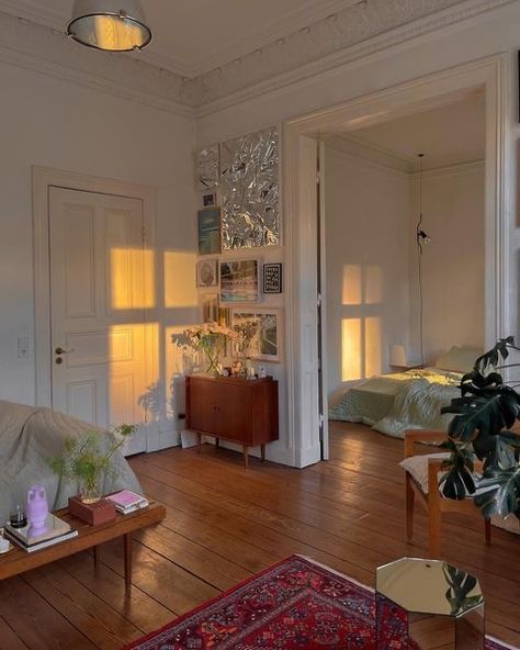 Apartment French Doors, Germany Apartment Interior, Cozy French Apartment, Berlin Apartment Interior, European Apartment Aesthetic, French Apartment Interior, French Apartment Aesthetic, Parisian Apartment Aesthetic, European Apartment