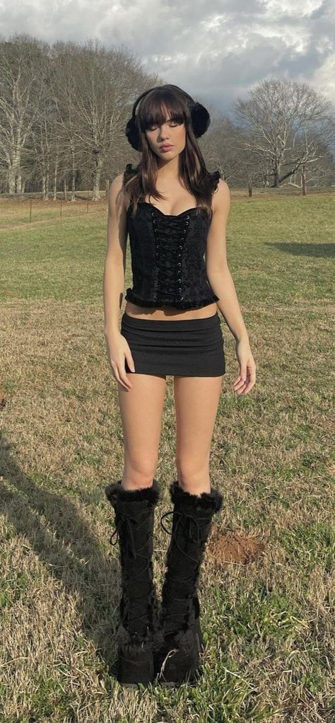 Maddy Crum, Bratz Doll Outfits, Goth Outfits, Fashion Fits, Fashion Lookbook, Cute Fits, Lookbook Outfits, Pin It, Fashion Inspo Outfits