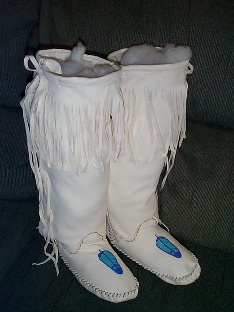 Native American Moccasin Pattern, White Leather Wedding Dress, Native American Wedding Dress, Moccasin Patterns, Leather Wedding Dress, American Wedding Dress, American Indian Clothing, Native American Moccasins, Native American Wedding