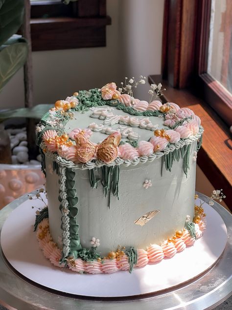 Fairy Core Cake, Bridgerton Cake, Fairy Lore, Baking Aesthetic, Cake Inspo, Bday Cake, Food Goals, Fairy Core, Cake Decorating