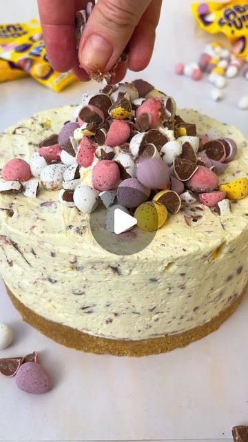 Fuss Free Family Food by Sarah Rossi on Instagram: "MINI EGG CHEESECAKE 🐣🧡⁠
⁠
The BEST way to use up those 1kg bags everyone is buying, best make it twice to test too 🤩⁠
⁠
Comment 'recipe please' to get FULL details or google 'taming twins mini egg cheesecake' ⁠
⁠
#minieggcheesecake #easterrecipes #nobakecheesecake #cheesecakerecipe #easybakes #tamingtwins #easterbakes" Mini Egg Cheesecake, Mini Eggs Cheesecake Recipes, Mini Egg Mini Cheesecakes, Mini Egg Cheesecake Cupcakes, Taming Twins, Easter Mini Egg Cheesecake, Easter Party Food, Mini Eggs, No Bake Cheesecake