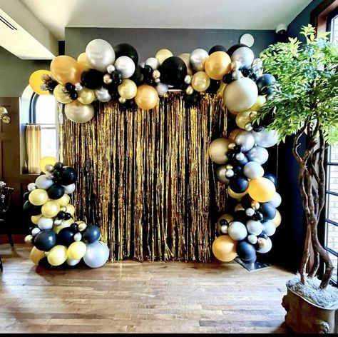 Reunion Balloon Decorations, Family Reunion Balloon Decorations, Balloon Garland, Family Reunion, Balloon Decorations, Balloons, Ceiling Lights, Quick Saves, Home Decor