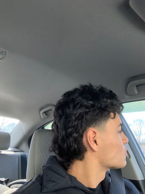 Lazarbeam Mullet, Mullet Round Face Men, Side Fade Mullet, Mens Mullet Hairstyle Modern Curly, Mini Mullet Men Straight Hair, Half Mullet Hair Men, Mid Mullet Hair Men, Mini Mullet Men, Mullet Hairstyle Mens Modern