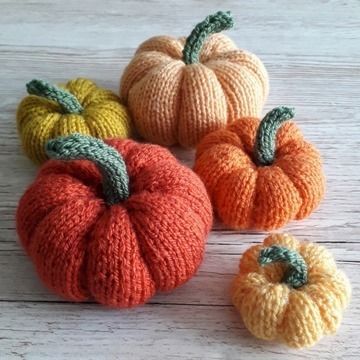 These+pumpkins+are+very+quick+and+easy+to+knit.+In+no+time+you+will+have+a+beautiful+collection+to+display+at+Halloween+or++Autumn+or+Harvest+Festival+. Each+decorative+pumpkin+is+knitted+flat+and+seamed.+The+shaping+is+easily+added+after+you+have+sewn+up+and+stuffed+your+pumpkin.+I+explain+how+to+do+this+with+fully+illustrated+instructions.+ You+can+make+the+stalks+either+by+knitting+flat+and+seaming+or+working+an+I-cord+(Instructions+for+both+methods+are+included) This+pattern+is+for+DK+(worst Knitted Pumpkin Pattern, Knitted Pumpkins, Pumpkin Patterns Free, Diy Thanksgiving Crafts, Halloween Knitting, Decorative Pumpkin, Fun Fall Crafts, Diy Thanksgiving, I Cord