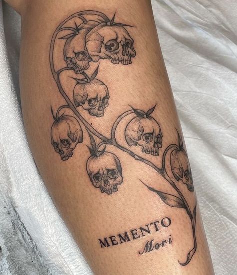 Portland Oregon Tattoo Artists, Good Starter Tattoos, Mortician Tattoo, Spooky Flower Tattoo, Spooky Matching Tattoos, Art Work Tattoo, Cute Skull Tattoos, Human Skull Tattoo, Skull Flowers Tattoo