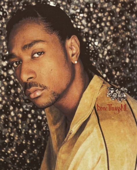 Krayzie Bone Krayzie Bone 90s, Krayzie Bone, 90s Black Men, Old School Fashion, Disco Fashion, Real Hip Hop, 90s Hip Hop, Feminine Art, Favorite Artist