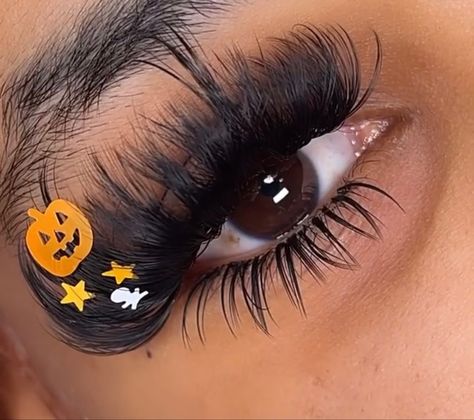 Halloween Eyelash Extensions, Halloween Lashes Extensions, Creative Lash Extensions, Halloween Lash Extensions, Lash Rooms, Lash Hacks, Halloween Lashes, Lash Ideas, Lash Mapping