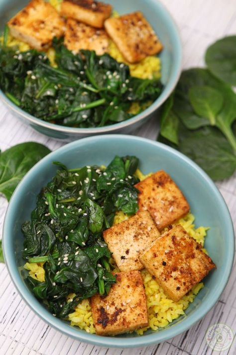 Recetas con tofu Dinner Recipes Tofu, Brown Rice Seasoning, Spring Meal Ideas, Tofu With Rice, Spinach Tofu, Recipes Tofu, Veggie Rice Bowl, Colorful Recipes, Turmeric Rice