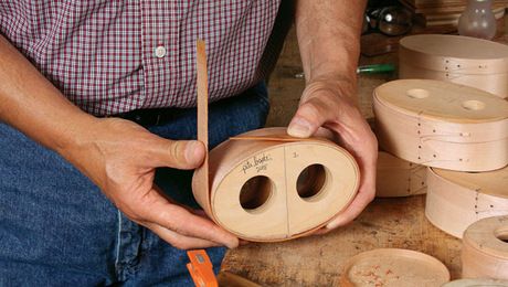 How to Bend Wood for Shaker Boxes - FineWoodworking Bending Wood, Wood Bending, Steam Bending Wood, How To Bend Wood, Wooden Objects, Shaker Boxes, Wine Bottle Design, Woodworking School, Shaker Furniture