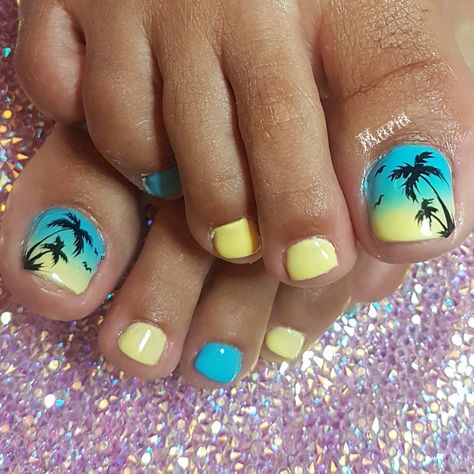 Vacation Pedicure Ideas Toenails, Pedicure Ideas Hawaii, Beachy Toenail Designs, Toenail Art Designs Beach, Hawaii Toe Nails, Beach Pedicure Colors, Hawaii Toenails, Palm Tree Toenails, Carribean Toenails