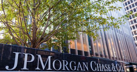 #banking #breach Alleged JPMorgan hacker set to plead guilty Jp Morgan Office, Jp Morgan Chase, Jpmorgan Chase & Co, Jp Morgan, Opening A Bank Account, Dividend Stocks, Financial Health, Financial Times, Investment Banking