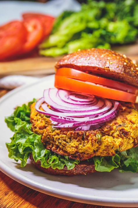 Chickpea Garden Veggie Burgers : Plants-Rule Garden Burger, Kale Avocado Salad, Burger Ingredients, Summer Burgers, Homemade Veggie Burgers, Burger Mix, Lentil Burgers, Veggie Burgers Recipe, Plant Based Burgers