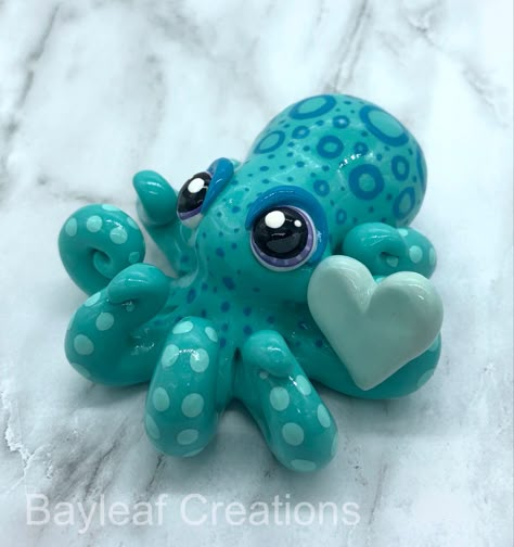 Clay blue octopus Polymer Clay Octopus, Clay Ocean, Clay Octopus, Clay Modelling, Snowflakes Art, Clay Owl, Blue Octopus, Clay Bird, Spider Art