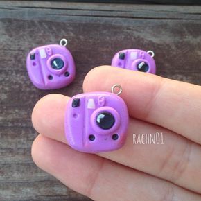 #kawaii #charms #polymer #clay #purple #camera #charm Clay Charm Ideas, Purple Polaroid, Purple Camera, Polymer Clay Cute, Fimo Kawaii, Clay Kawaii, Camera Charm, Kawaii Charms, Polymer Clay Kawaii