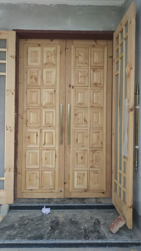 Double Door Sagwan Design, Main Double Door, Ms Door, Net Door, Tv Unit Furniture Design, Pvc Ceiling Design, Door Design Photos, Main Entrance Door Design, Front Door Design Wood