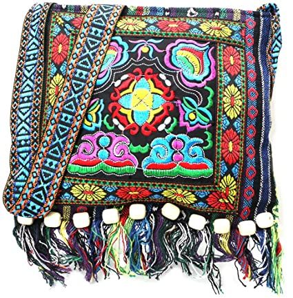 Women Boho Style, Tassel Embroidery, Linen Handbags, Rasta Lion, Boho Chique, Boho Handbags, Aztec Style, Bags Pattern, Embroidered Handbag