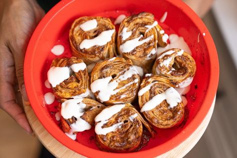 I still can't believe I made these cinnamon rolls in 5 minutes! They are crispy on the outside and ooey ... Husband Lunches, Pumpkin Pie Cinnamon Rolls, Healthier Bread, Recipe Using Tortillas, Air Fryer Pumpkin, Pumpkin Rolls, Cheesy Chicken Casserole, Low Carb Love, Keto Kitchen