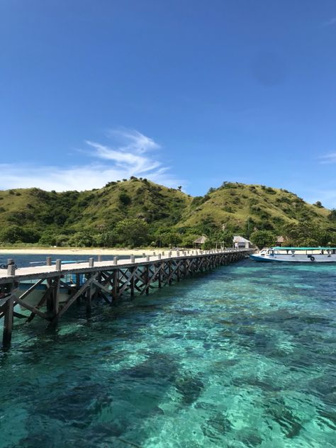 Labuan Bajo Aesthetic, Labuan Bajo, Labuan, Indonesia, Water