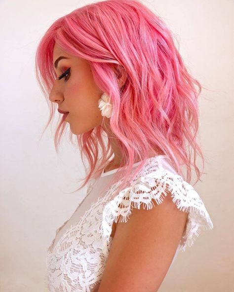 Pink Haircut, Pink And Black Hair, Pink Ombre Hair, Fall Winter Hair Color, Pink Look, Arctic Fox Hair Color, Beauty Hair Color, Dyed Hair Inspiration, Long Gray Hair