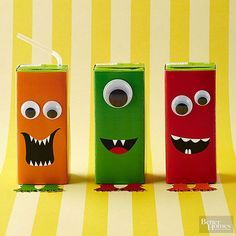 Don't be scared -- these monsters won't bite. Print out our monster patterns and wrap around juice boxes. Cut out feet and tape to bottom of box. Secure googly eyes as desired with glue. Halloween Juice, Halloween Candy Bar, Fun Halloween Games, Candy Halloween, Halloween Labels, Candy Party Favors, Easy Halloween Crafts, Juice Recipes, Halloween Party Favors