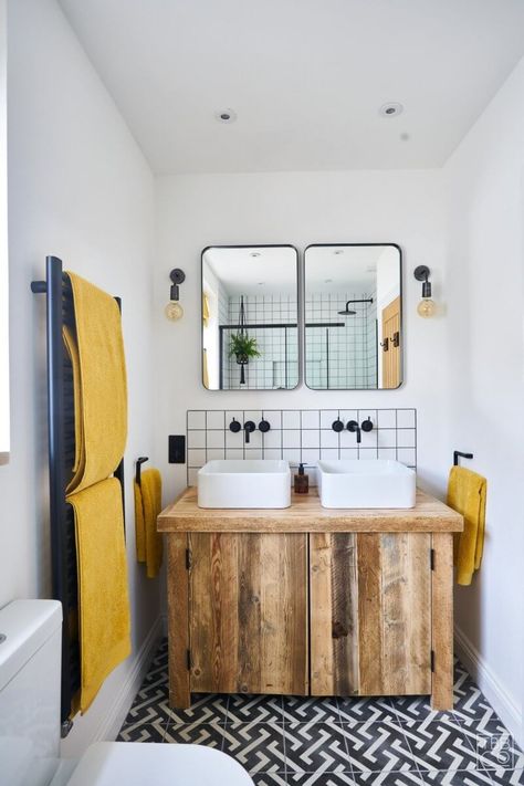 Black White Mustard Bathroom, Yellow Accents Bathroom, Bathroom Yellow Accents, Yellow Bathroom Accents, Mustard Yellow Bathroom Decor, Yellow Accent Bathroom, Bathroom With Yellow Accents, Yellow Black Bathroom, Mustard Yellow Bathroom Ideas