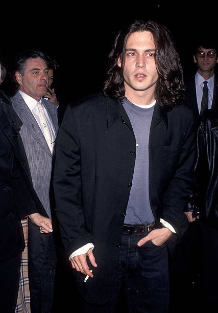 Johnny Depp Long Hair, Johnny And Winona, Johnny Depp Style, Young Johnny Depp, Johnny D, The Perfect Guy, Long Hair Styles Men, Perfect Man, Pretty Men