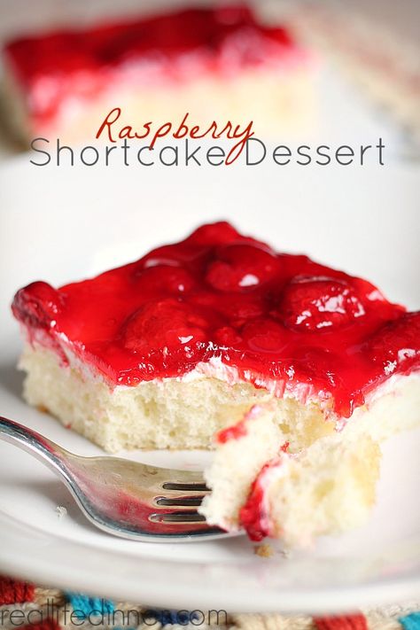 Raspberry Shortcake, Danish Dessert, Raspberry Recipes, Pound Cake Recipes, Decadent Desserts, Sweets Treats, Dessert Bars, Summer Desserts, Just Desserts