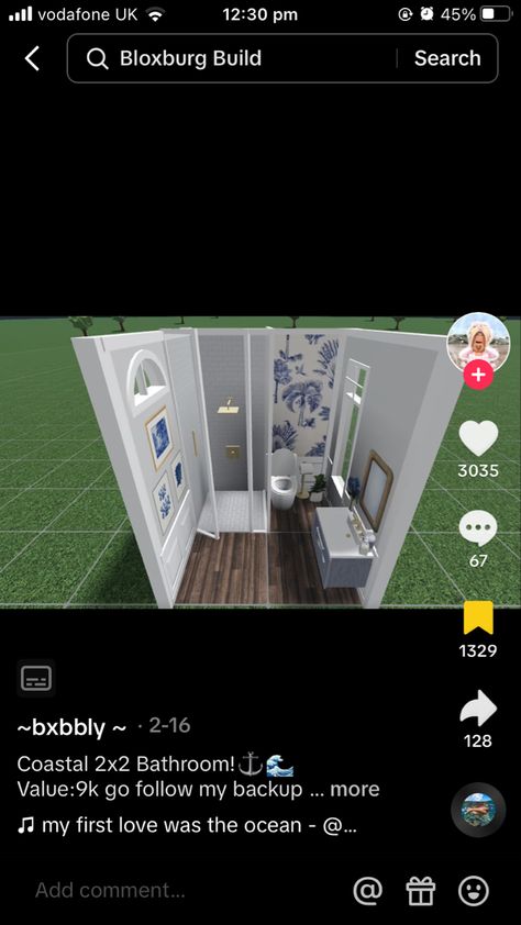 1 Story Coastal House Bloxburg, 3x3 Coastal Bathroom Bloxburg, Bloxburg House Coastal Ideas, Pool Ideas In Bloxburg, Boo Burg Beach House, One Story Beach House Bloxburg, Costal Kitchen Bloxburg Ideas, Bloxburg Costal House Exteriors Ideas, Costal Bathroom Bloxburg Ideas