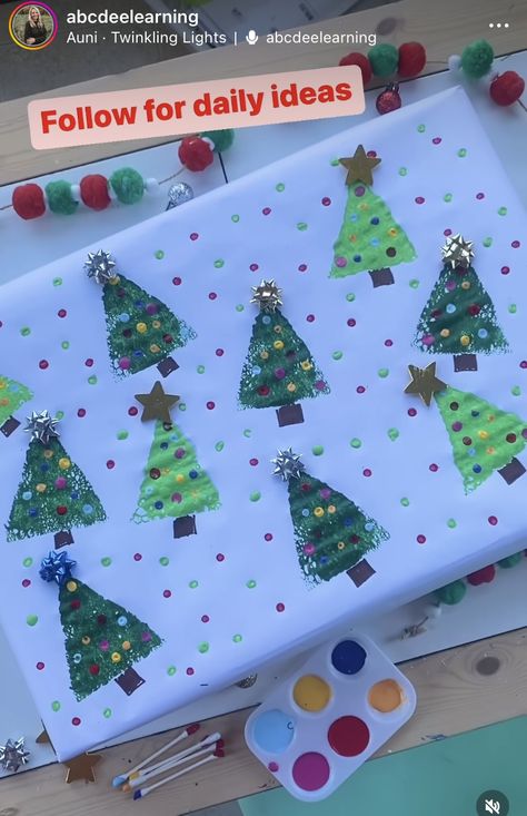 Kids Christmas Wrapping Paper, Diy Christmas Wrapping Paper, Christmas Wrapper, Make Ornaments, Diy Wrapping Paper, Diy Wrapping, Print Wrapping Paper, Wrapping Paper Crafts, Holiday Classroom